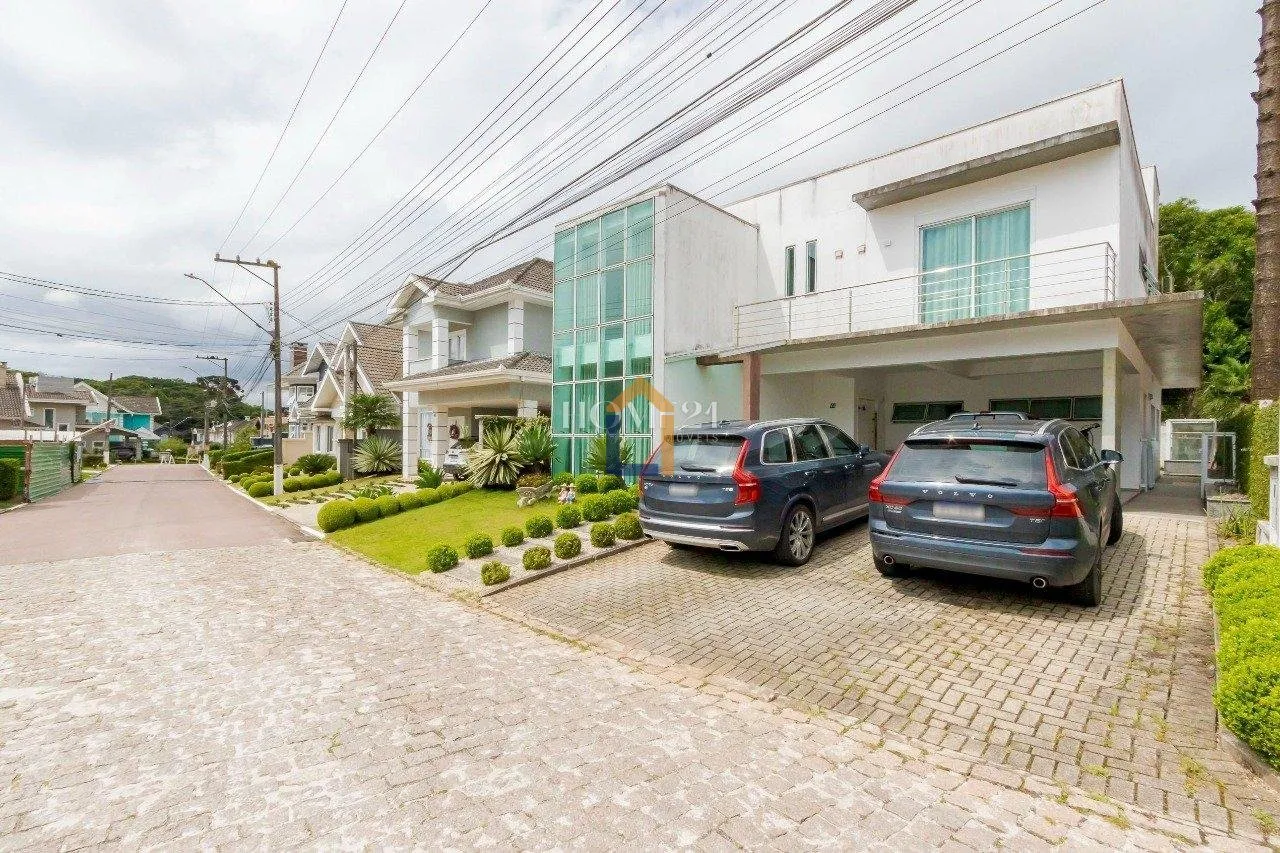 Furnished 470 m² house with 4 bedrooms and private garden — photo 48