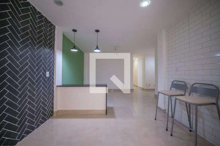 80 m² apartment with an open-plan kitchen and 2 bedrooms — photo 6