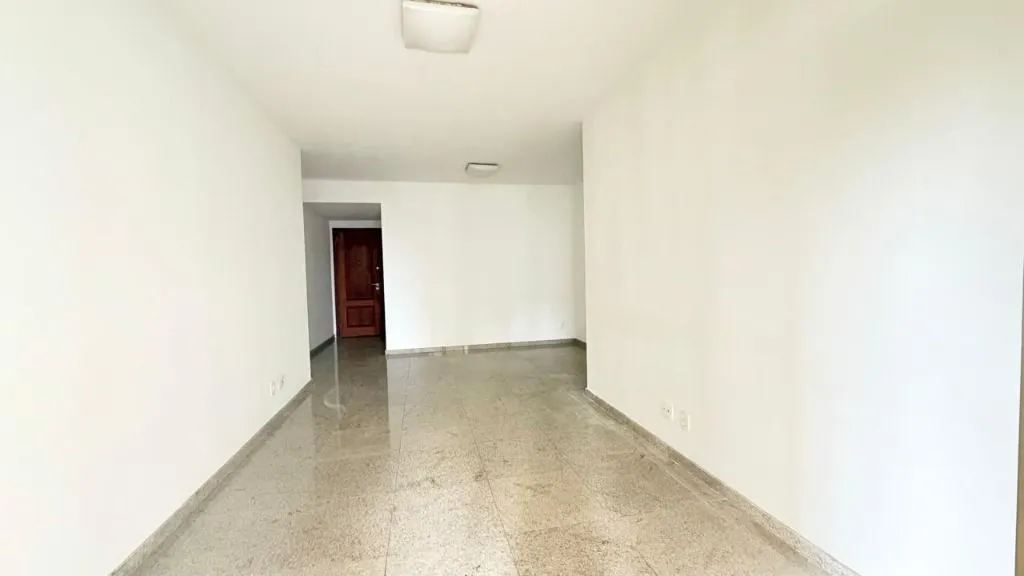 Квартира на 6-му поверсі з робочим місцем — photo 29