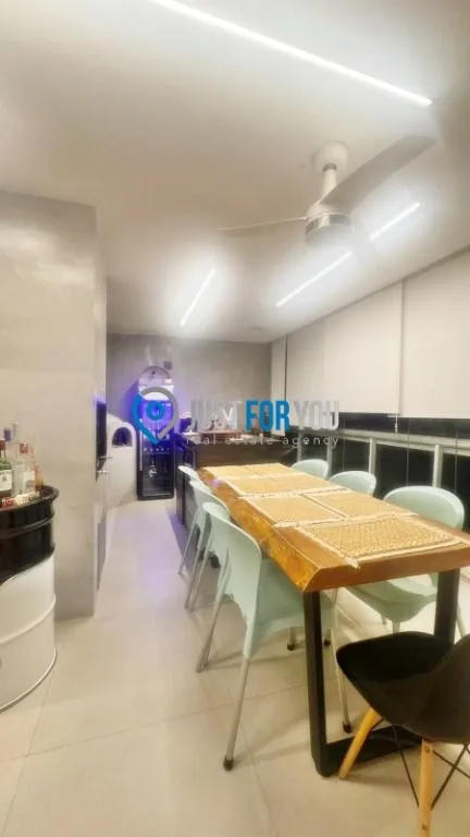 3-bedroom duplex with 4 bathrooms and 189 m² — photo 39