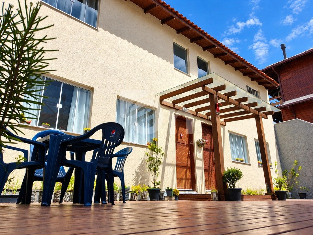 Private BBQ in a one-bedroom house, 168 m² — photo 3