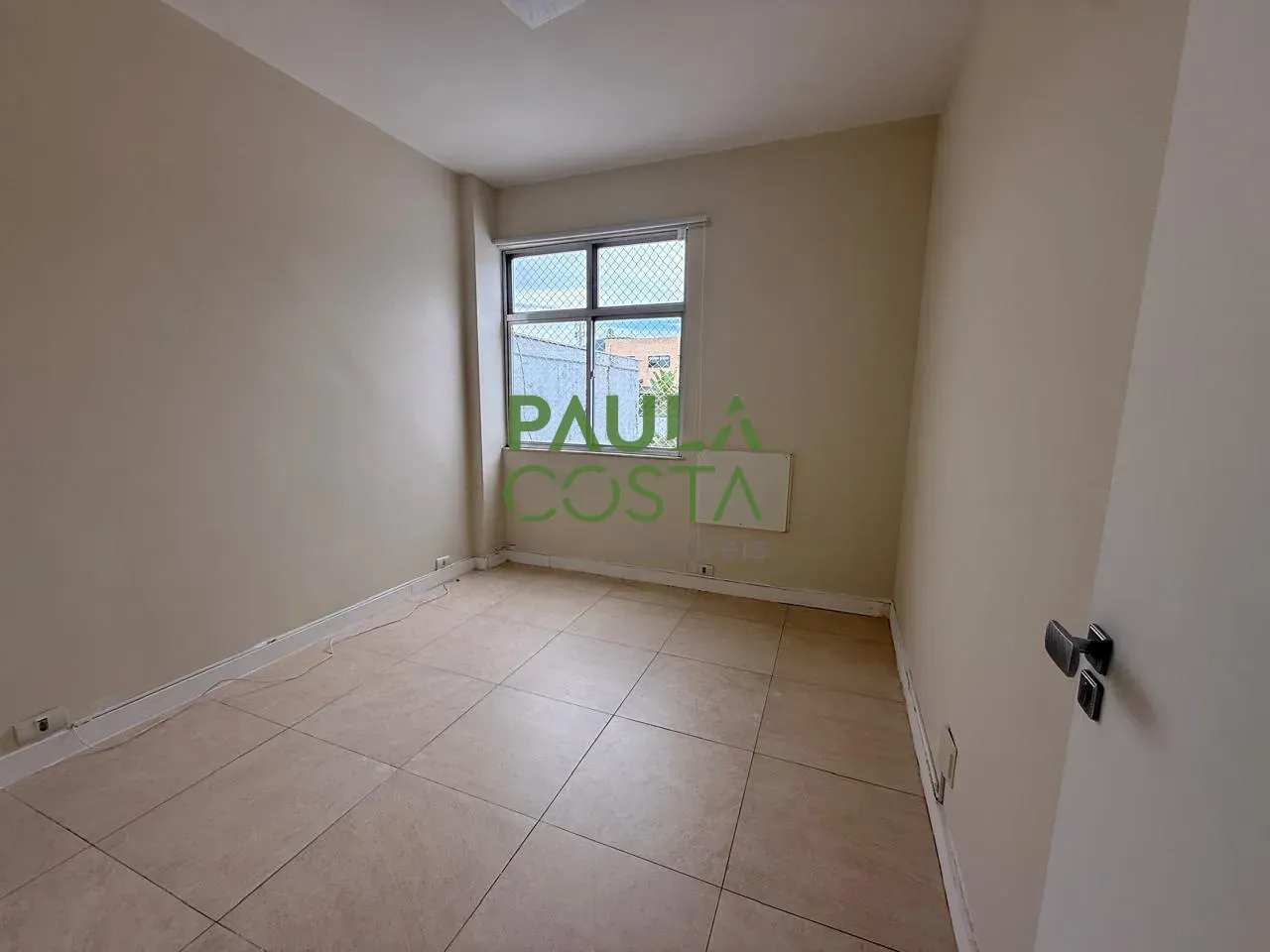 Top-floor apartment with 5 bedrooms and 5 bathrooms plus balcony grill — photo 3