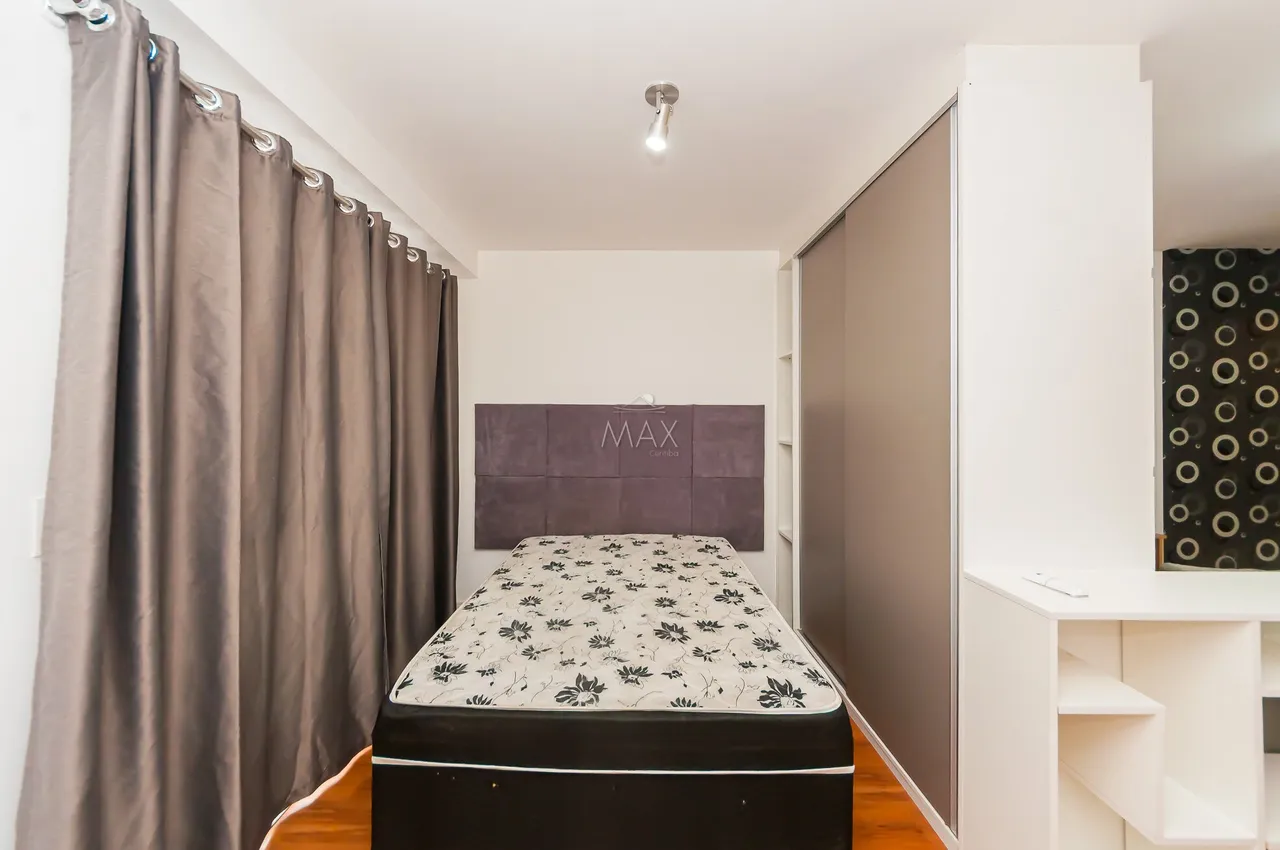 Furnished studio with balcony and open-plan kitchen — photo 8
