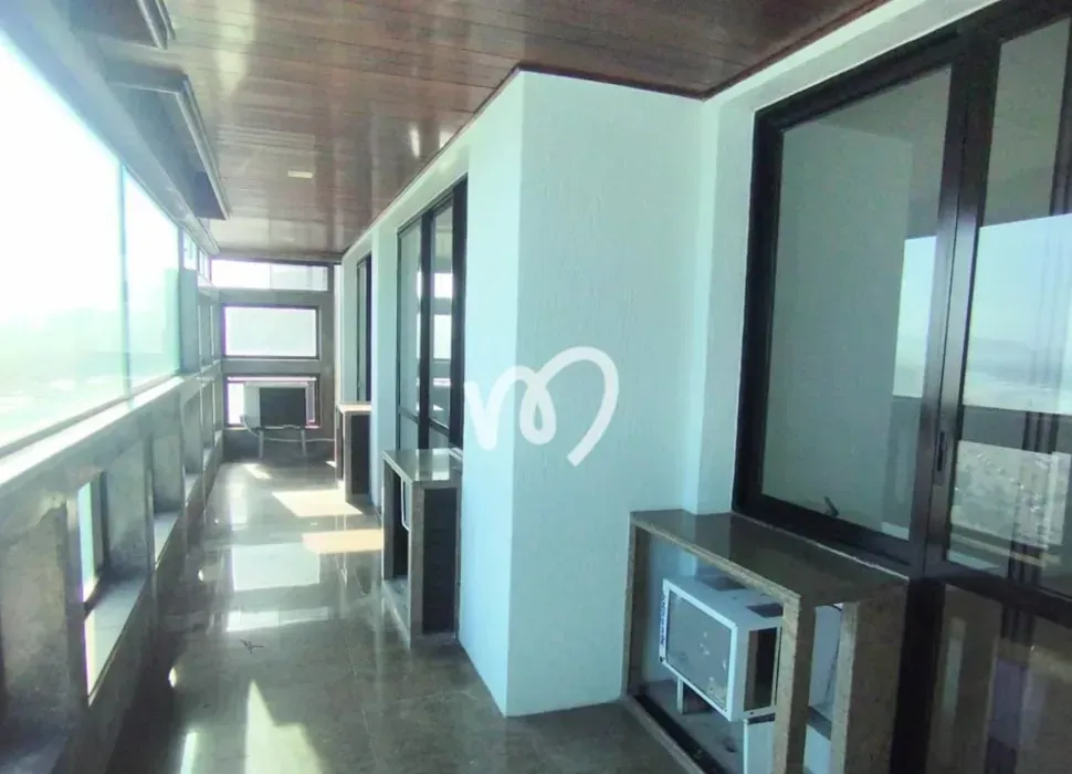 Unfurnished apartment for rent with 4 bedrooms and 313 m² — photo 4