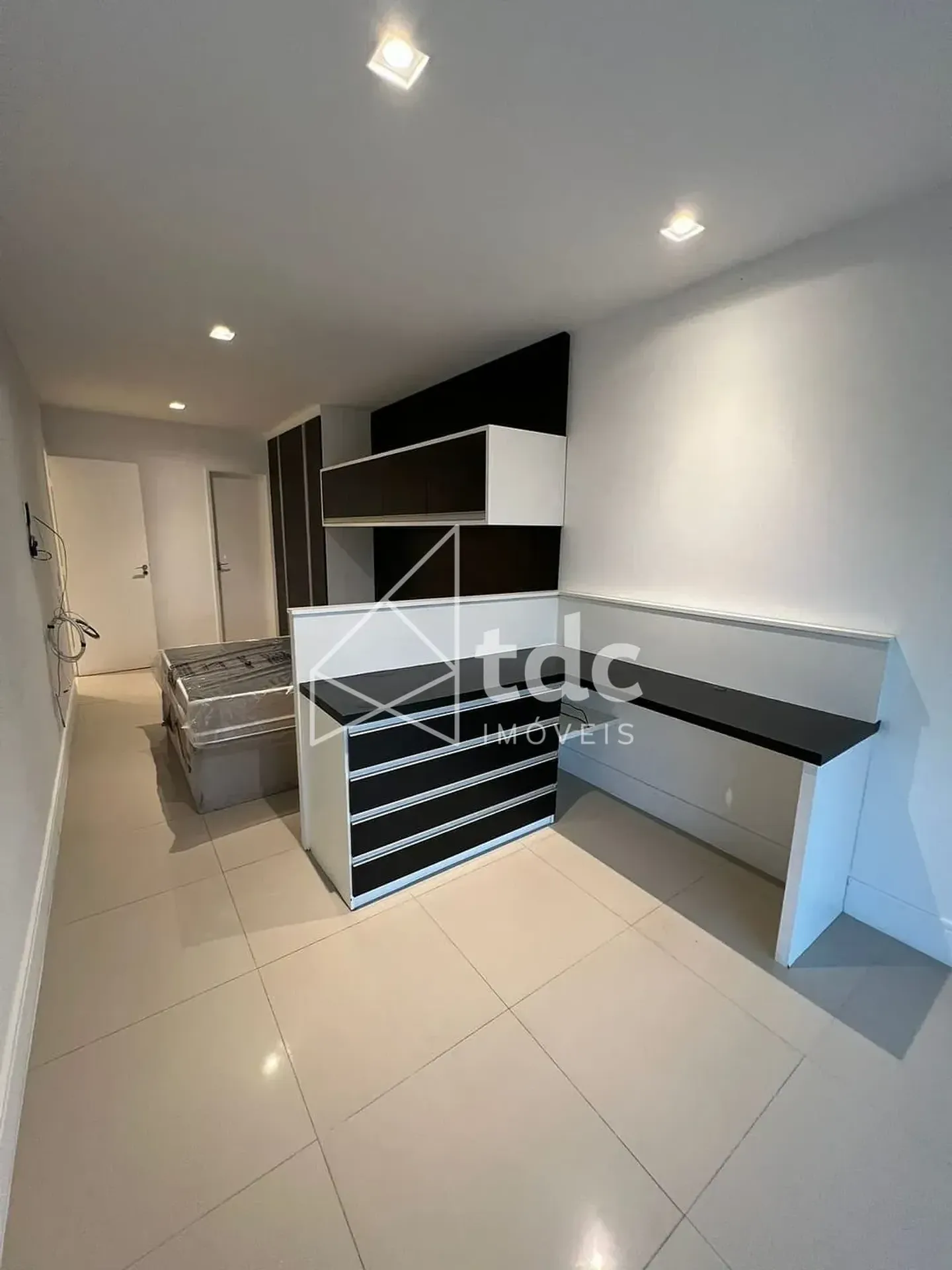 5-bedroom house with a walk-in closet in Rio de Janeiro — photo 16