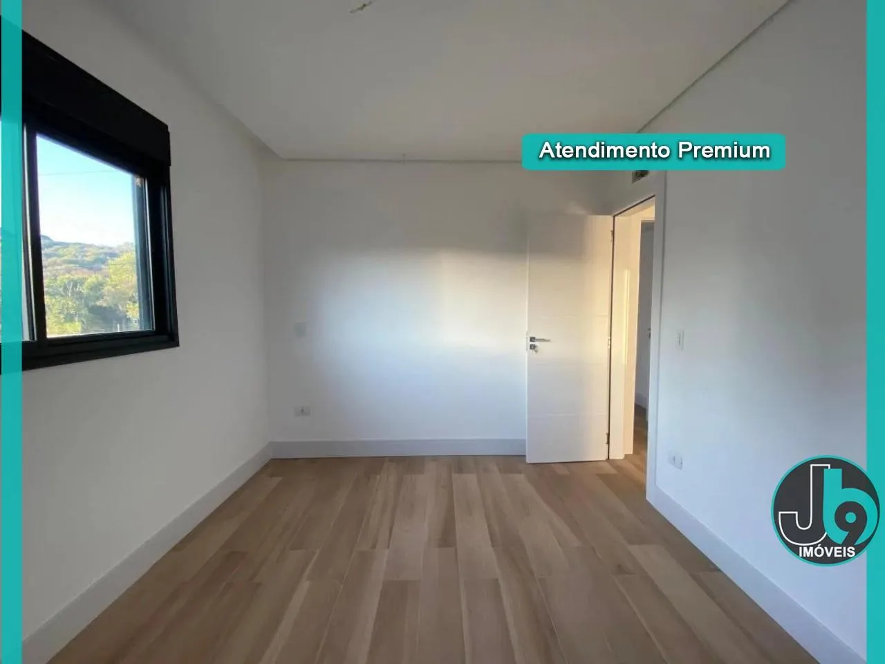 170 m² house with 3 en-suite bedrooms and tile floors — photo 9