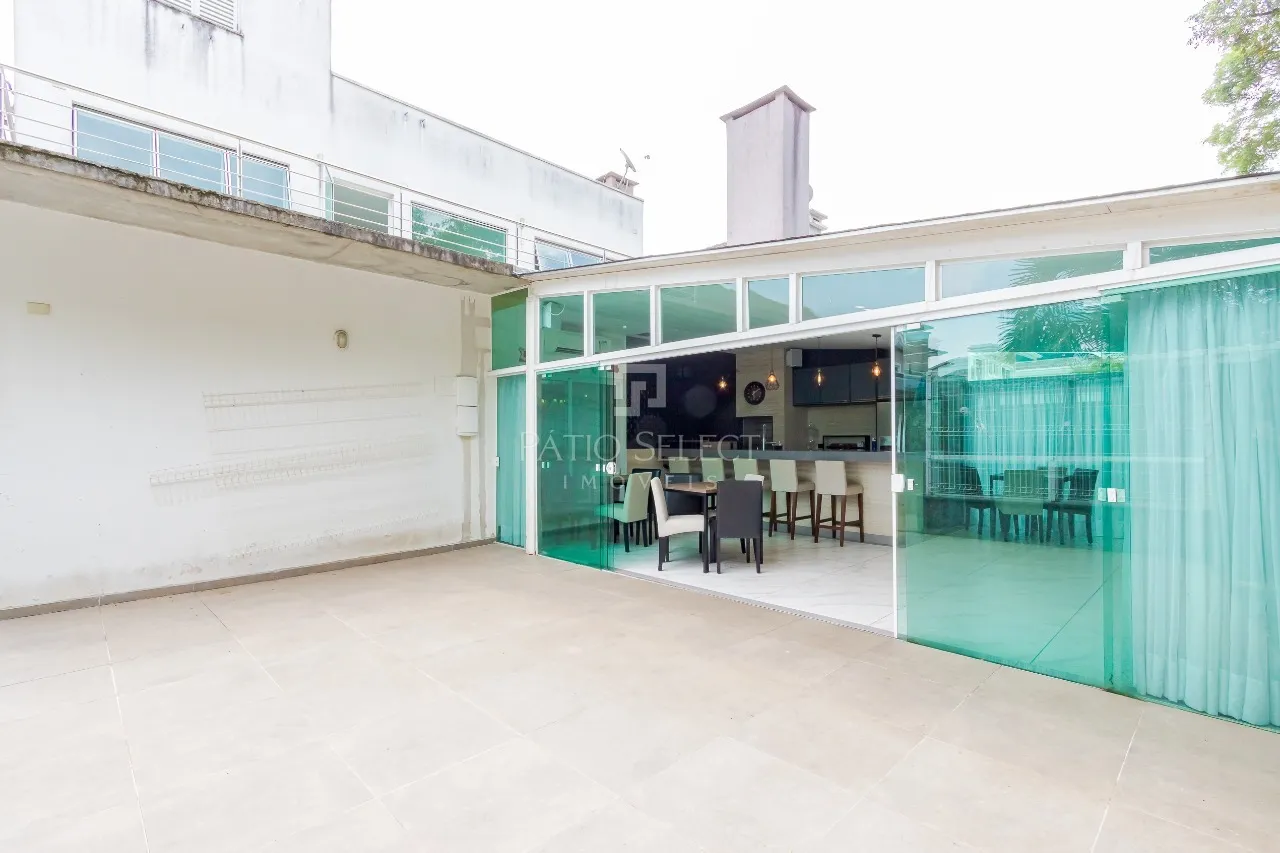 House with 5 bedrooms, 2 en-suites and private garden — photo 32