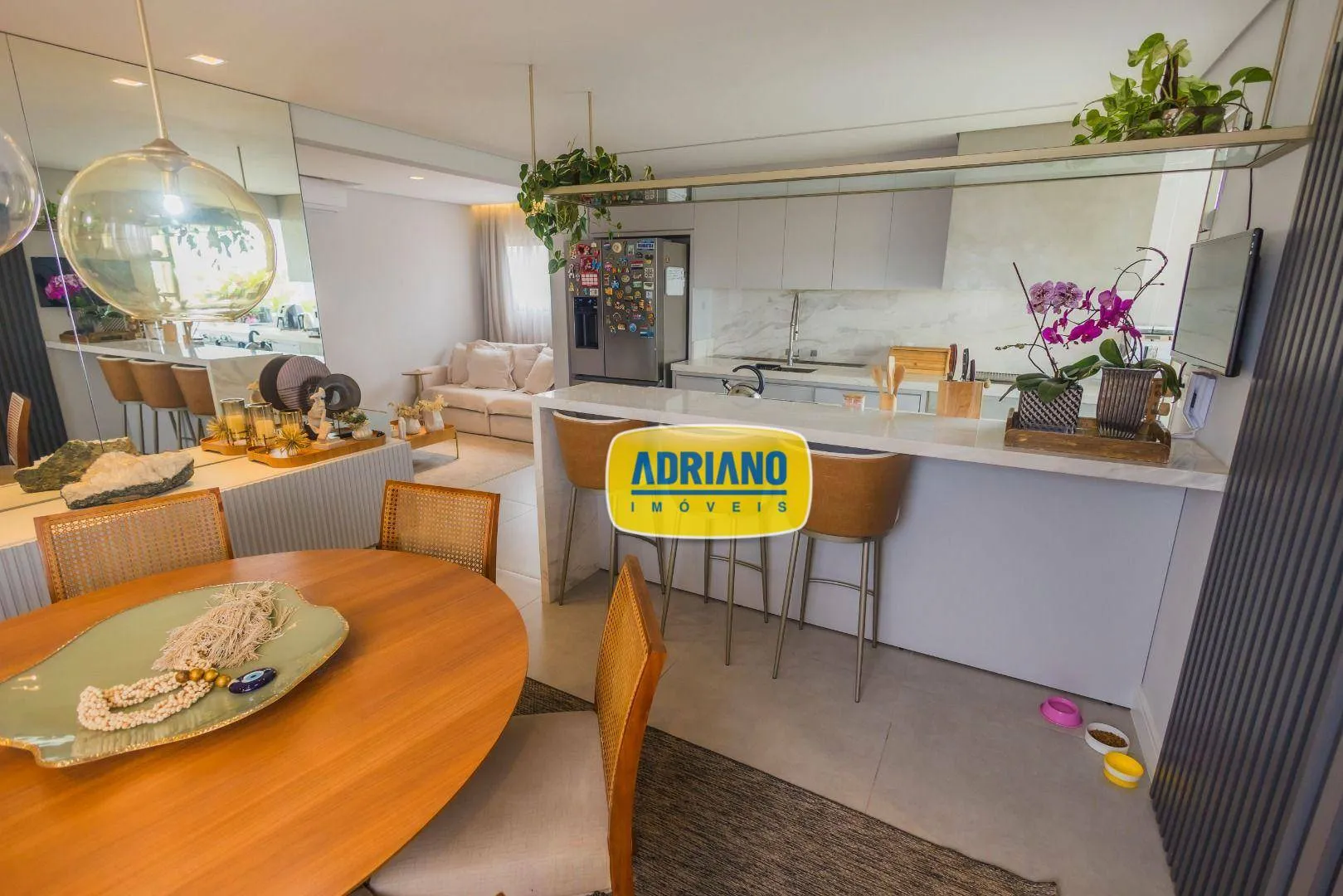 Furnished 4-bedroom apartment with open-plan kitchen — photo 17