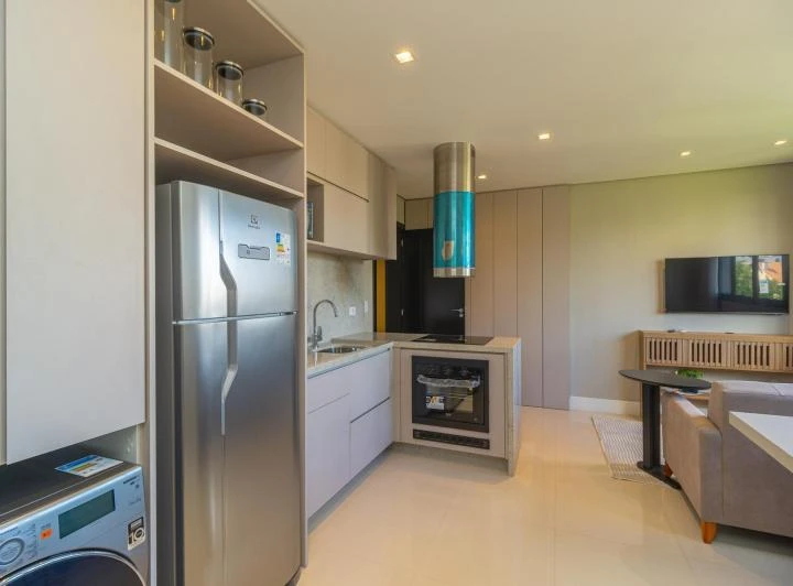 Furnished 1-bedroom apartment with en-suite and 80 m² — photo 4
