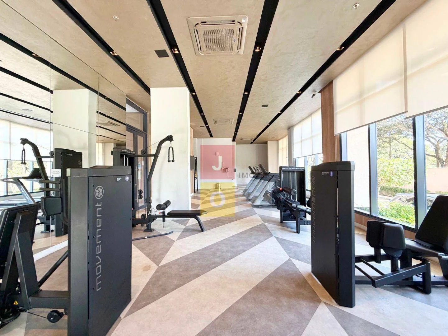 80 m² apartment with 2 bedrooms and a glass balcony — photo 62