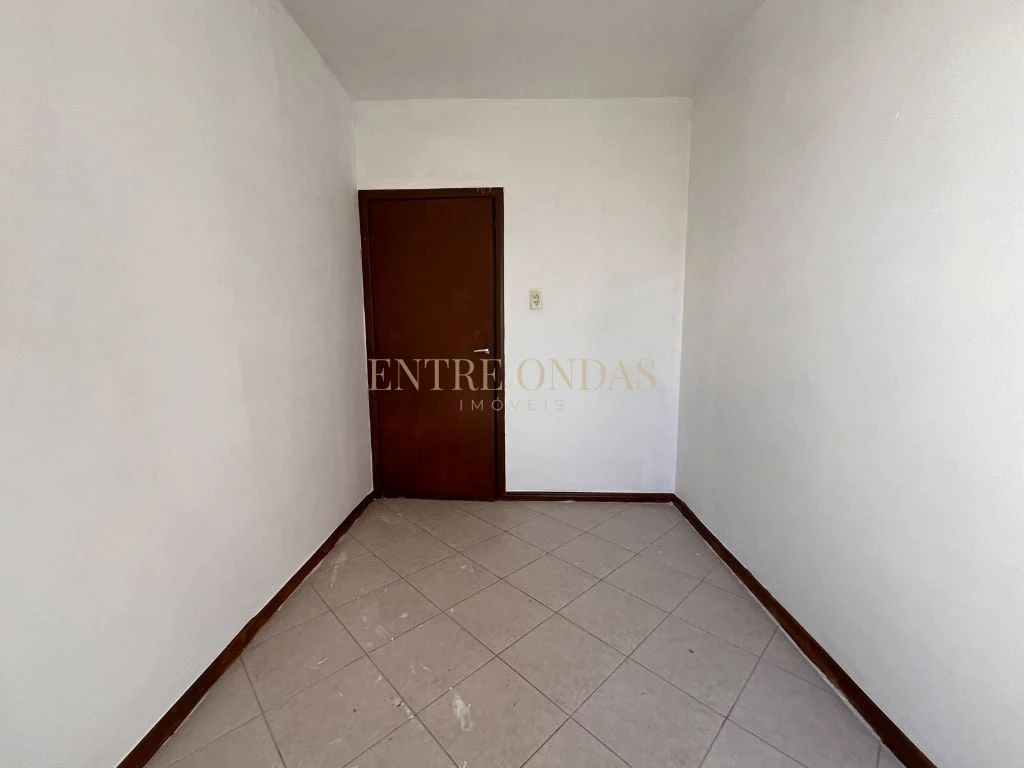 Unfurnished 2-bedroom apartment with 65 m² — photo 15