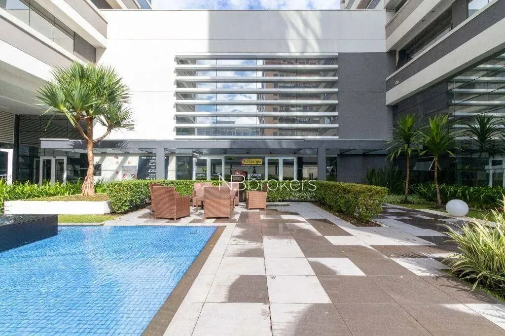 1-bedroom apartment with en-suite and a balcony — photo 15