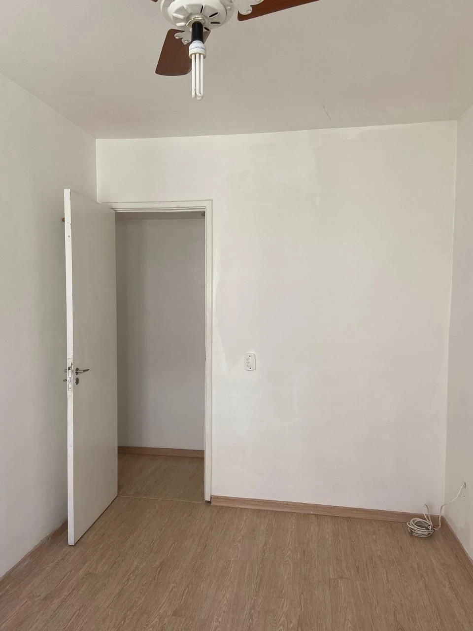 Unfurnished 2-bedroom apartment with a separate kitchen — photo 22