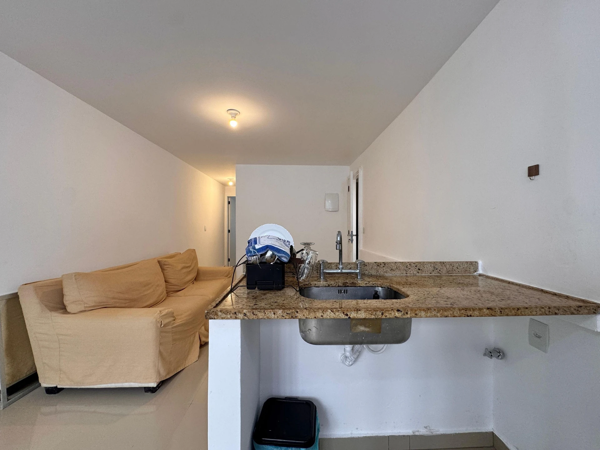 Furnished house with 2 bedrooms and open kitchen — photo 15