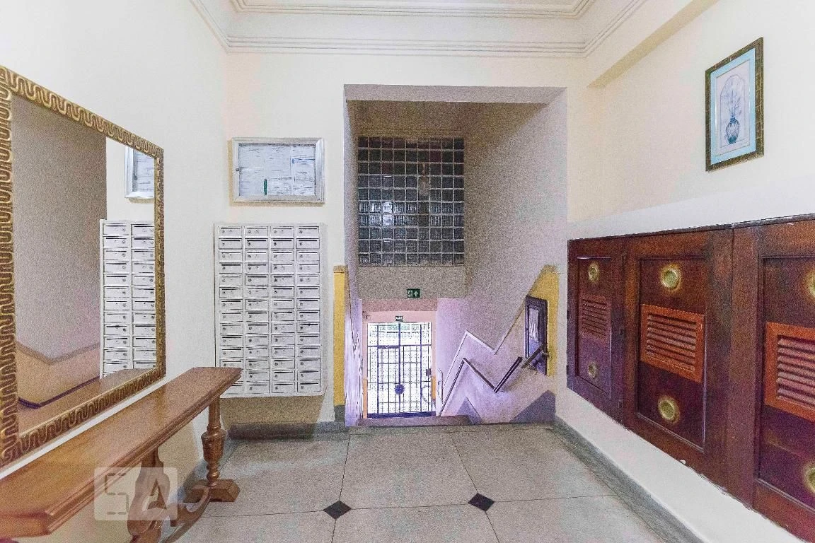 Estudio amueblado con lavadora y 1 baño — photo 7