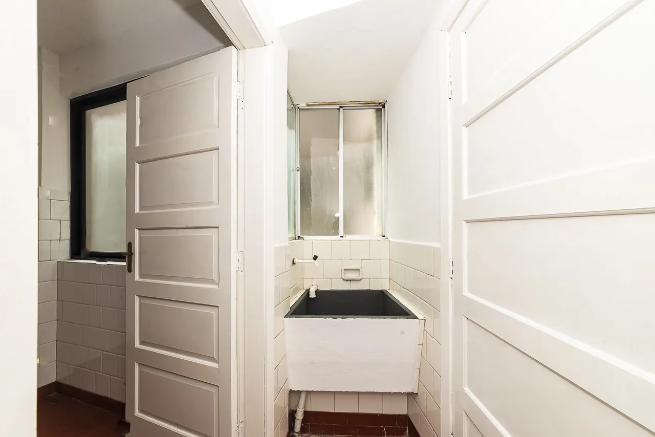 65 m² apartment with 2 bedrooms and separate kitchen — photo 8