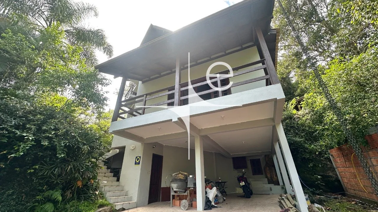 5-bedroom, 215 m² house in Florianópolis — photo 2