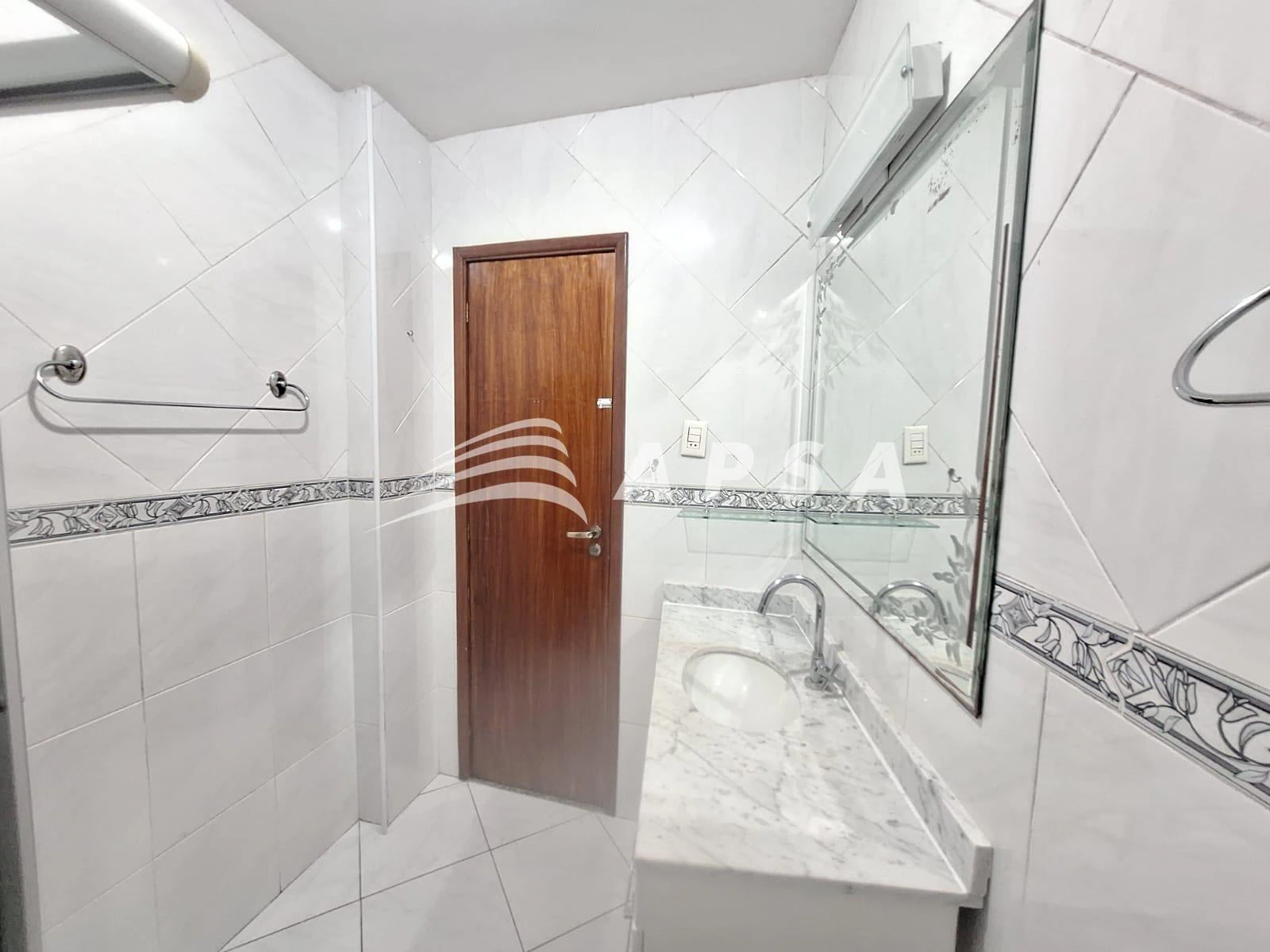 Деревянный пол или ламинат и 2 спальни: квартира 92 м² — photo 6