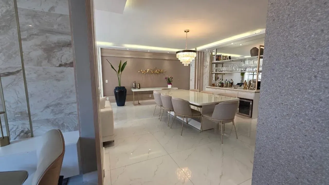 Furnished 130 m² apartment with 3 bedrooms — photo 7