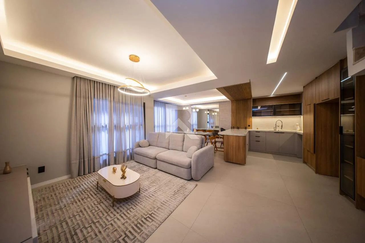 4-bedroom house with 2 parking spots and gas kitchen — photo 8