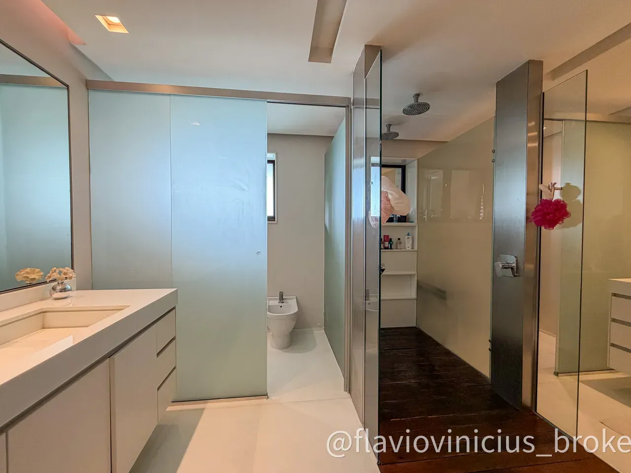 Apartamento mobiliado de 400 m² com 4 suítes e jardim — photo 53