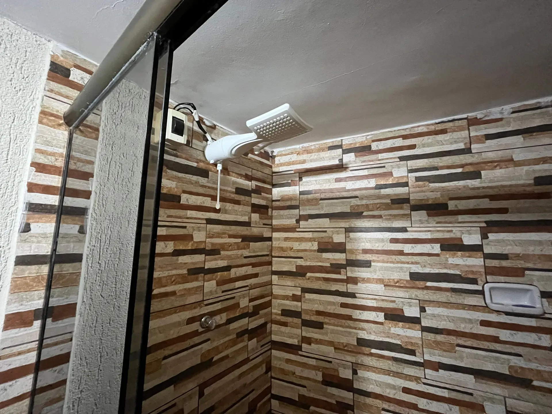 Casa em condomínio desocupada com 2 quartos e 1 banheiro — photo 17