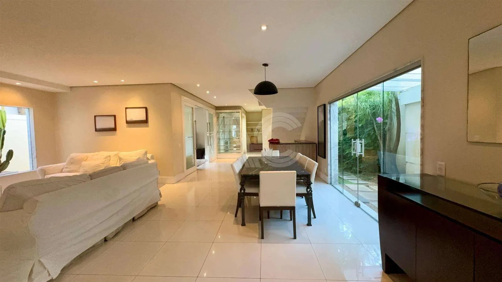 Casa em condomínio com 4 suítes e jardim privativo — photo 17