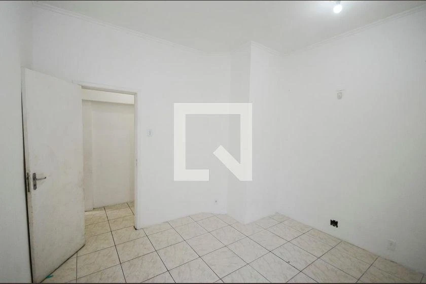 Rental house with 8 bedrooms and 8 bathrooms — photo 48