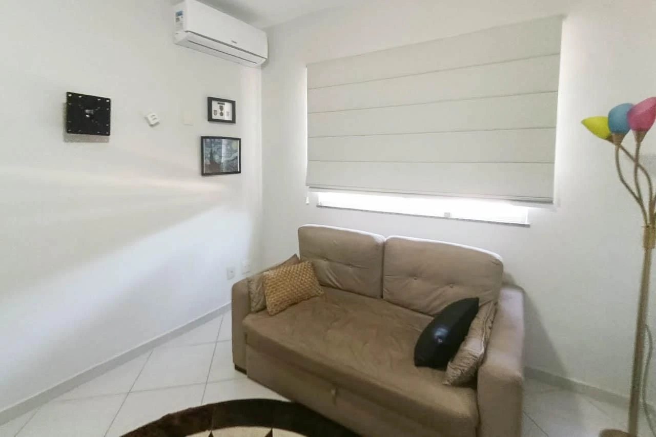 Home office in a 2-bedroom house, 280 m² — photo 6