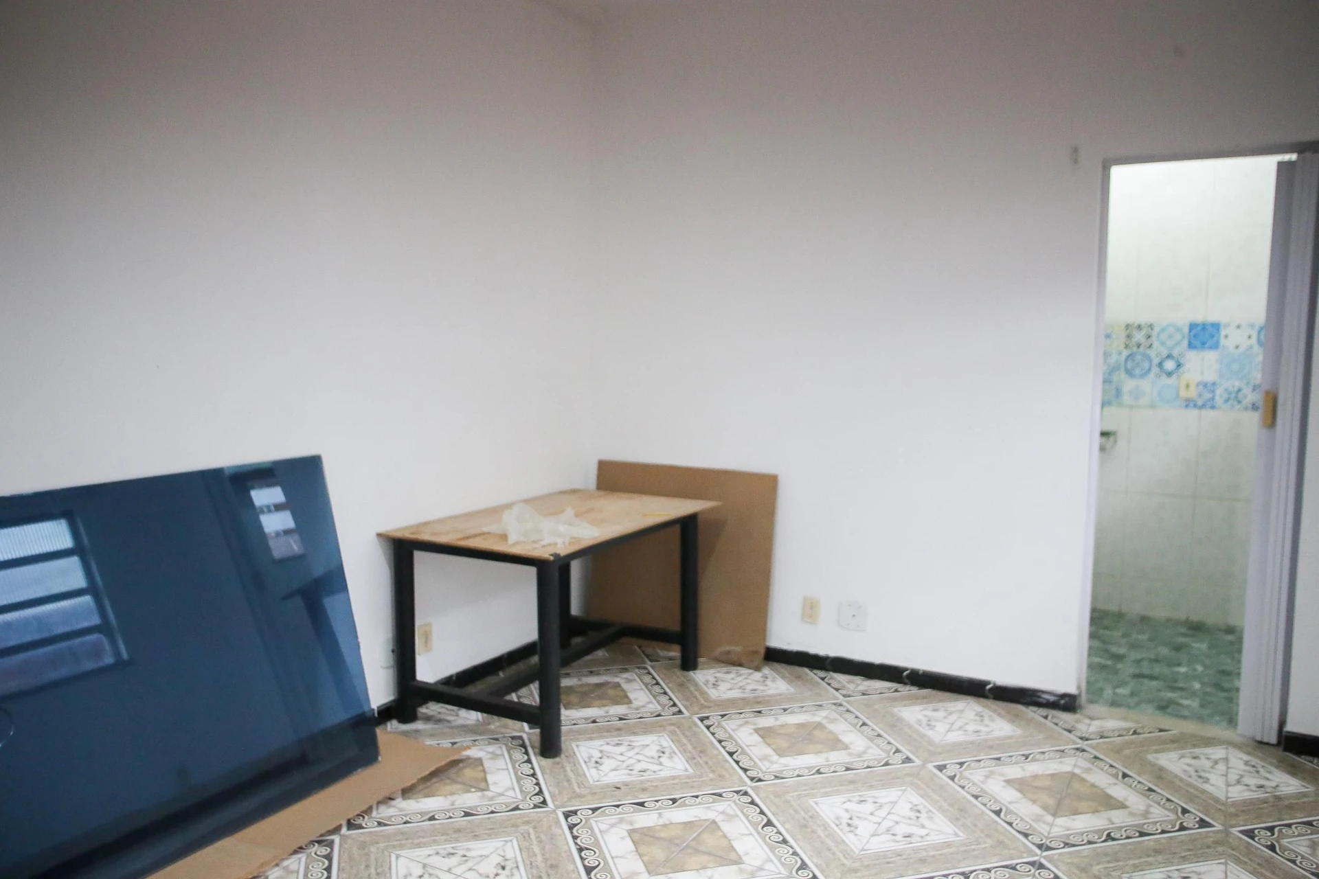 Unfurnished studio with 1 bedroom and 1 bathroom — photo 5