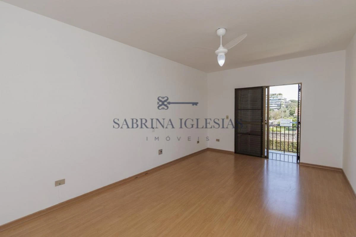 4-bedroom house with a grill on the balcony in Curitiba — photo 4