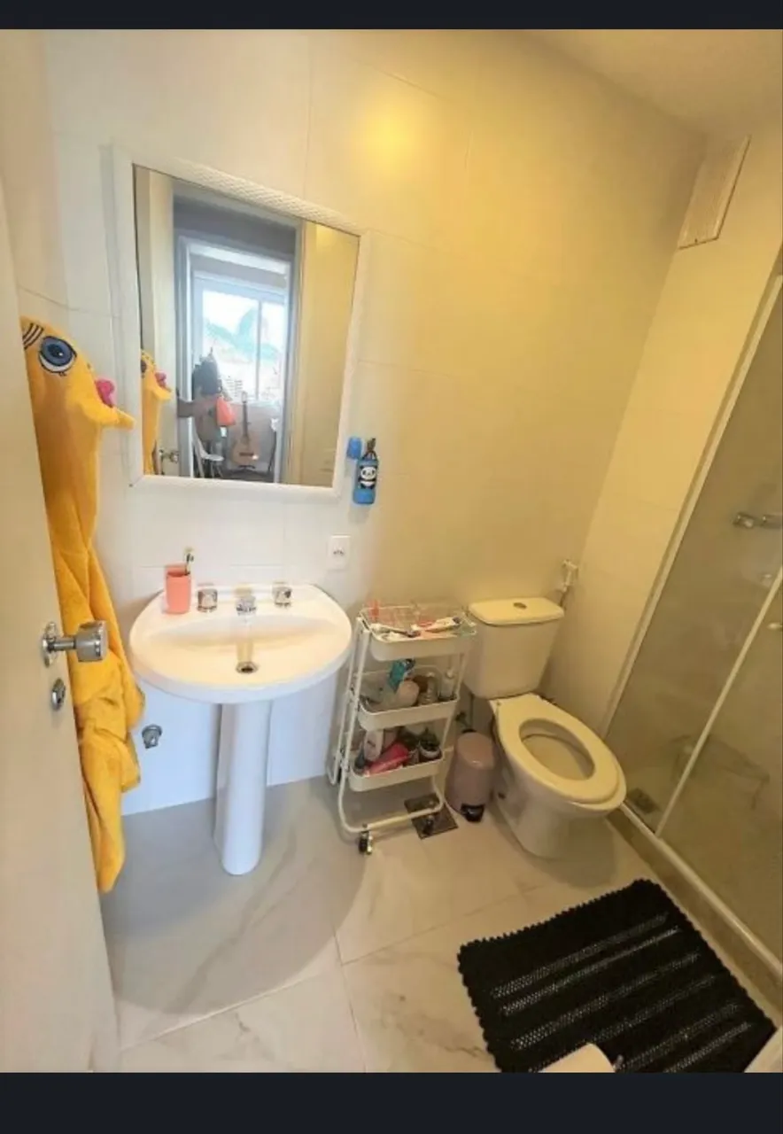 3-bedroom apartment with 3 bathrooms and a balcony — photo 9