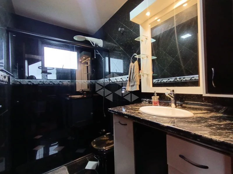 Casa de 3 dormitorios con balcón gourmet en Florianópolis — photo 44