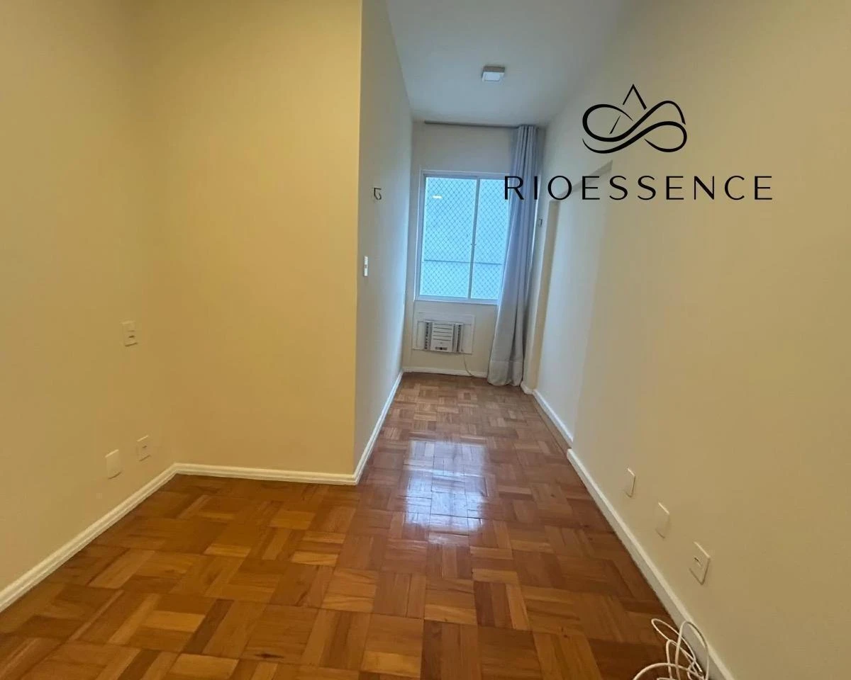 Apartment, 50 m², with wood or laminate floors — photo 11
