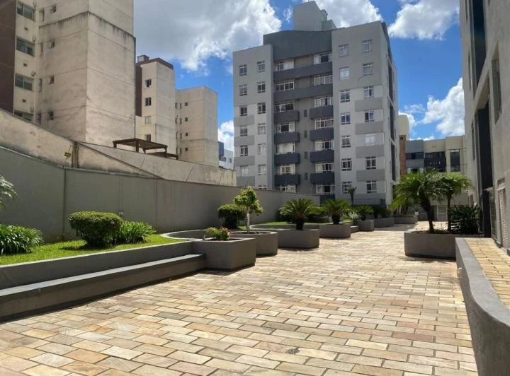 8th-floor rental apartment with 3 bedrooms and 2 parking spaces — photo 3