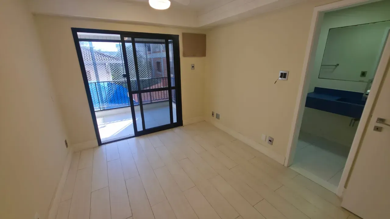 173 m² apartment with a balcony and 3 bedrooms — photo 13