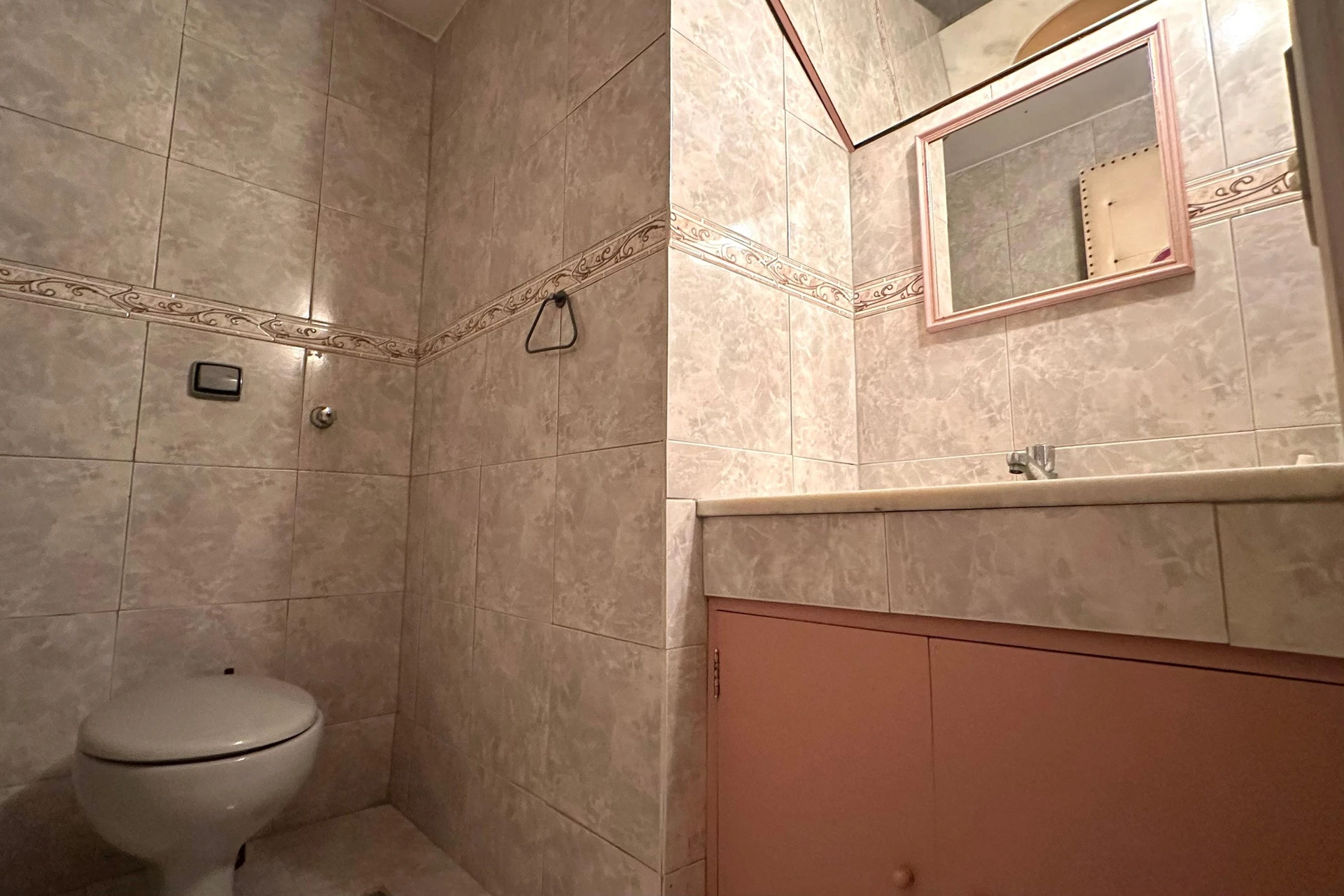 Apartamento amueblado de 3 dormitorios y cocina cerrada — photo 45