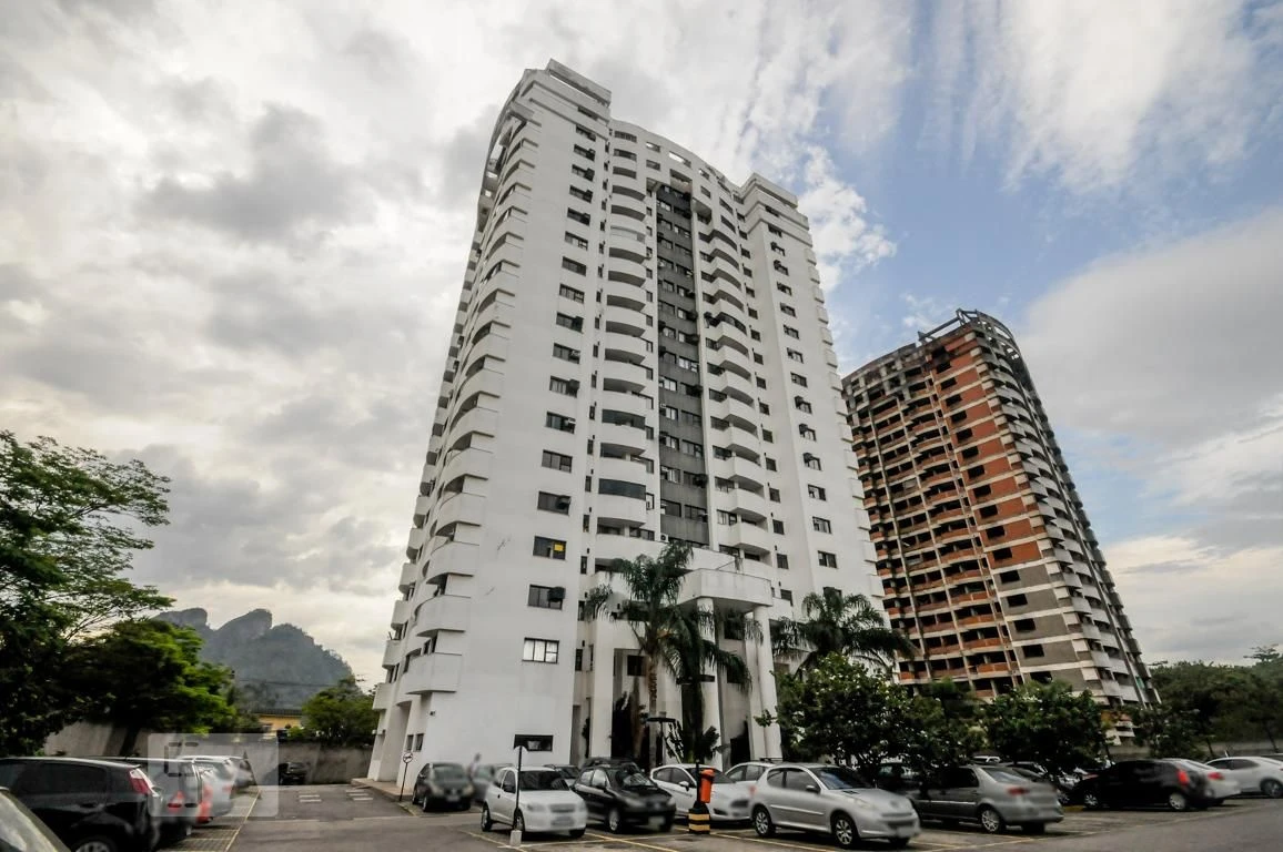 2-bedroom apartment with a mountain view in Rio de Janeiro — photo 24