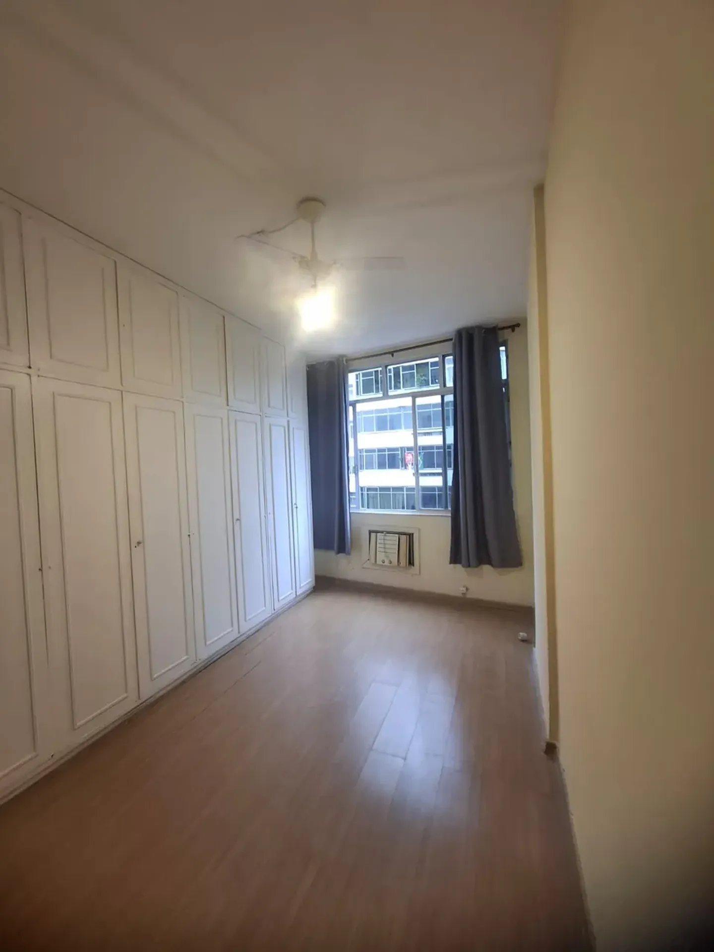 Apartment on the 5th floor with wood or laminate floors — photo 14