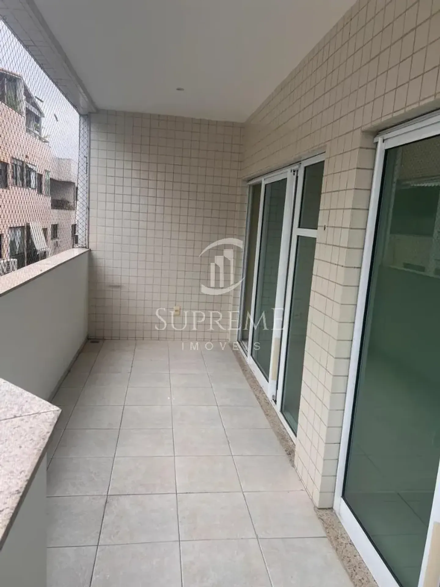 Jacuzzi in a 3-bedroom apartment, 119 m² — photo 18