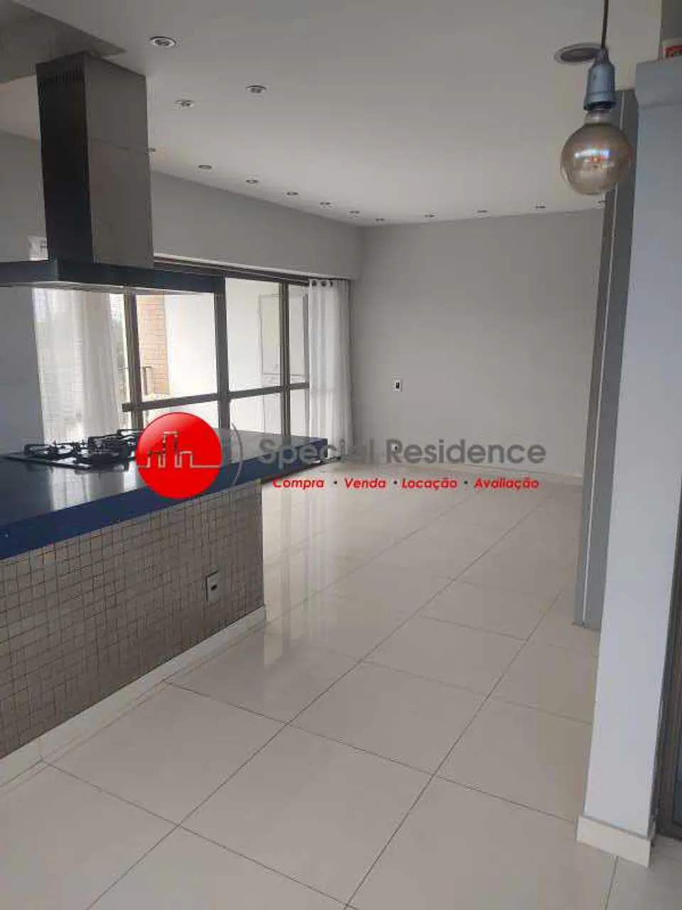 2-bedroom apartment with 2 bathrooms and open kitchen — photo 2