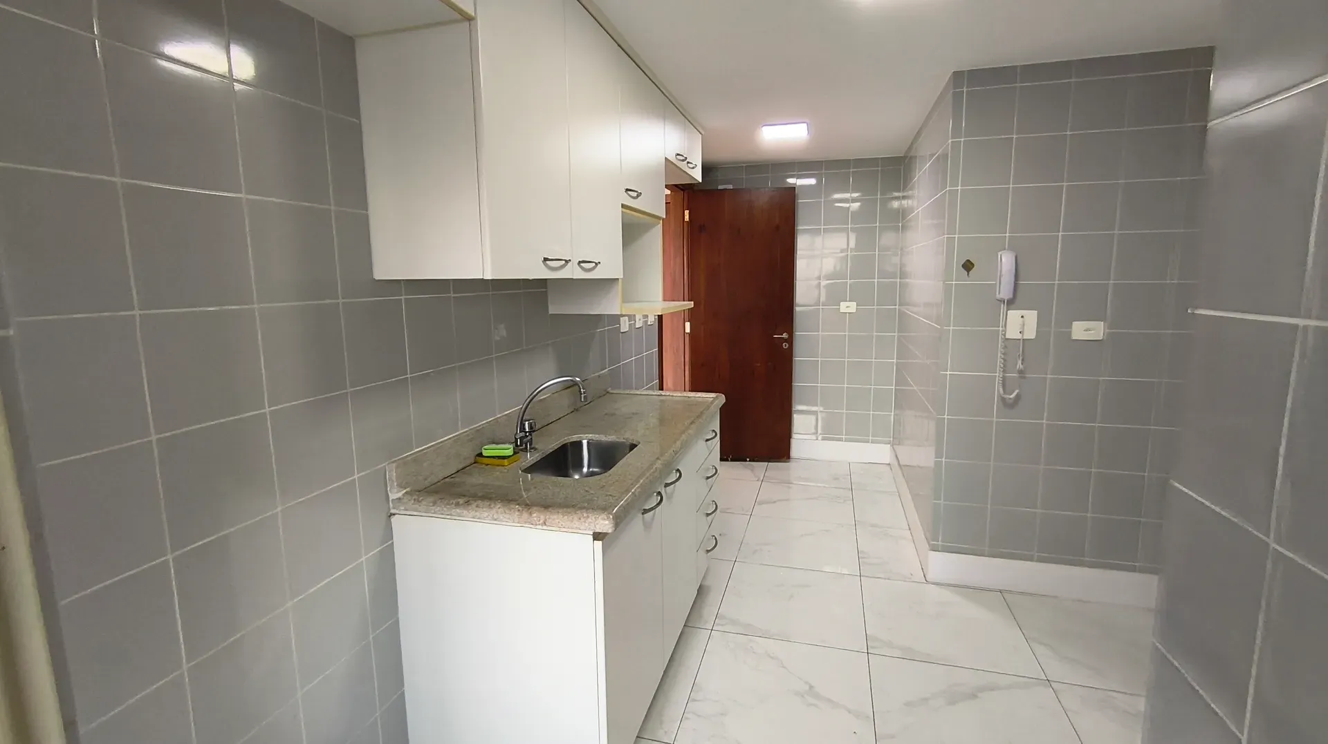 Apartamento de 2 quartos com espaço de home office — photo 29
