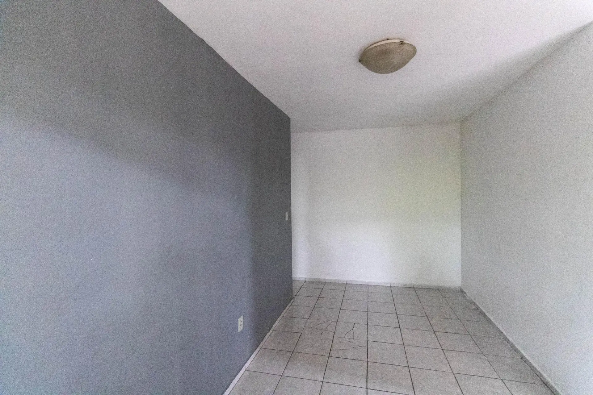 Unfurnished apartment with 2 bedrooms and 1 parking space — photo 20