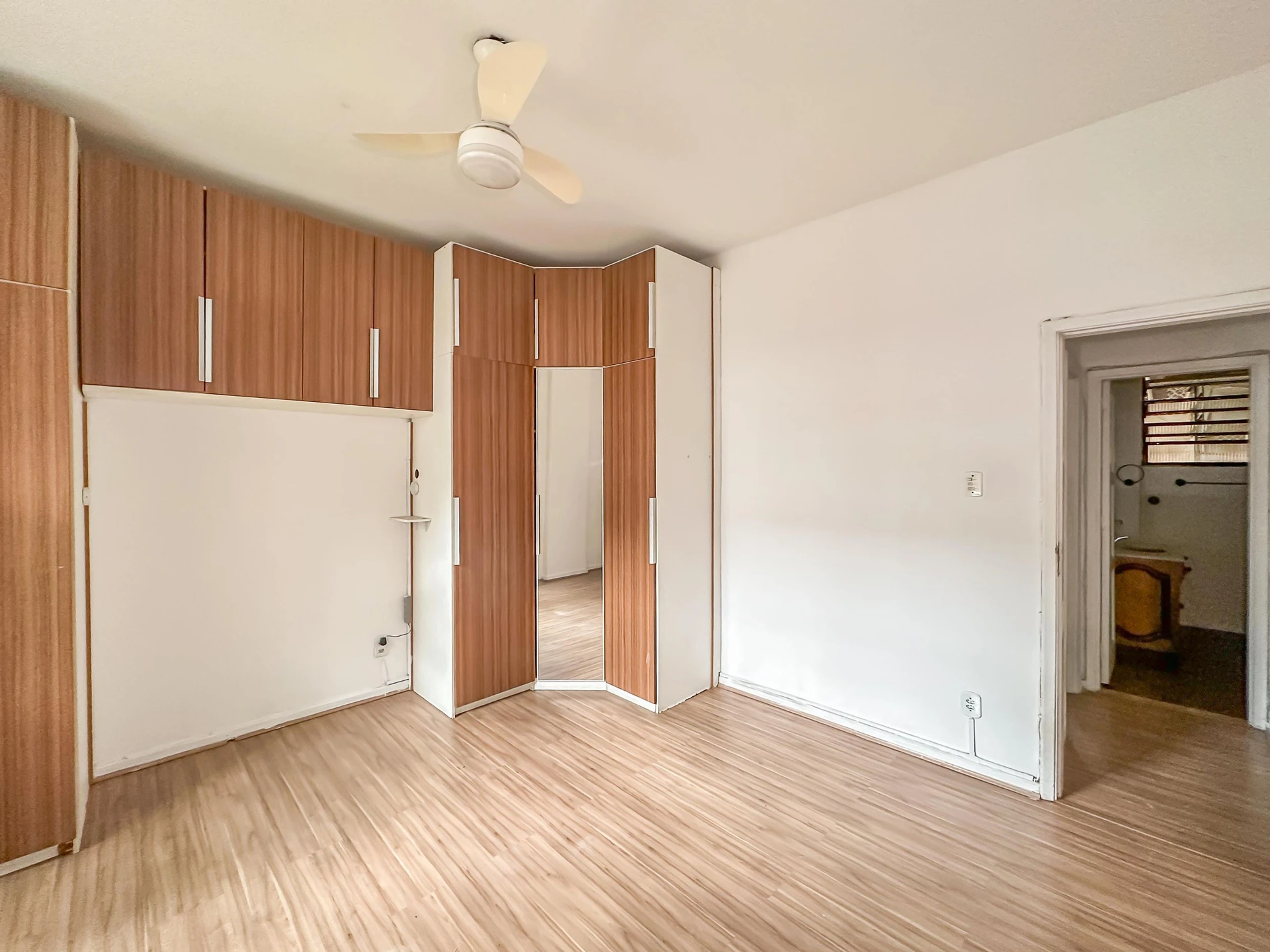 Дерев'яна підлога або ламінат та 2 спальні: квартира 83 м² — photo 5