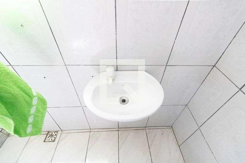 Casa mobiliada com 2 quartos e jardim privativo — photo 3