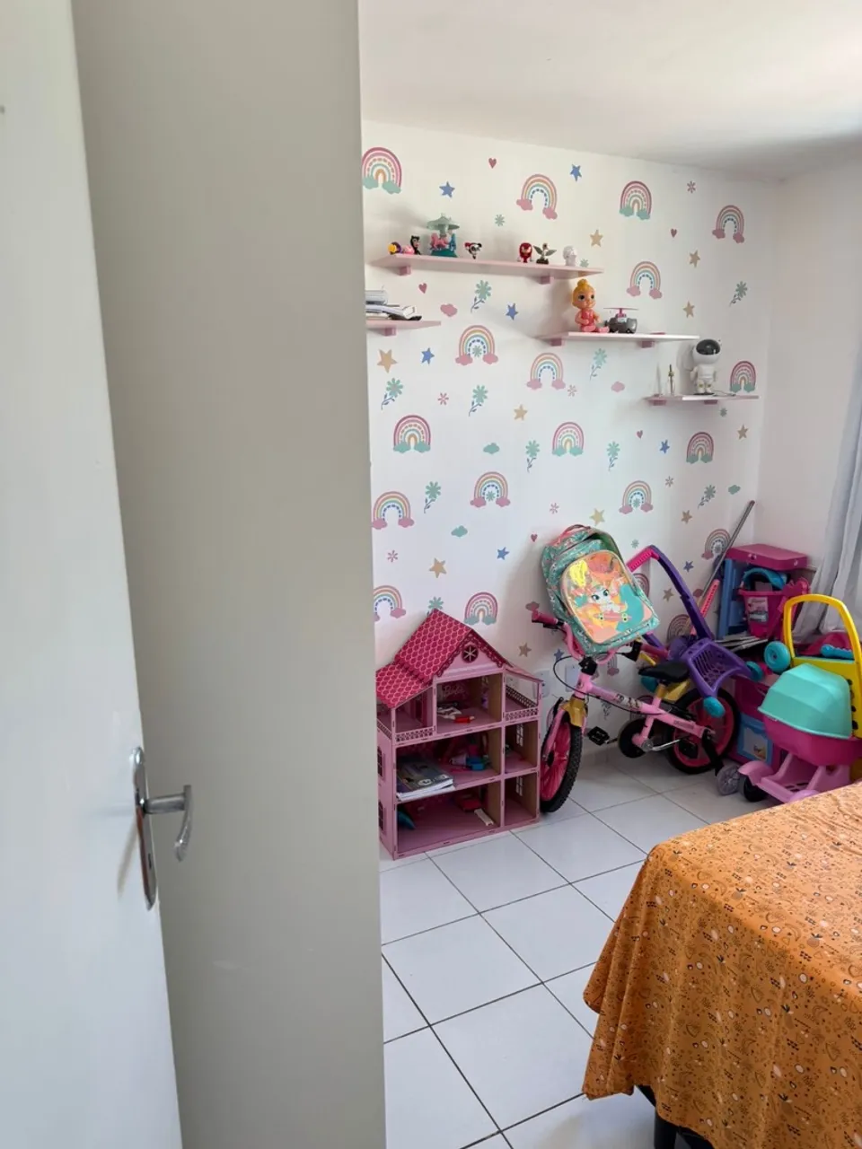 74 m² apartment with a washing machine and a walk-in closet — photo 5
