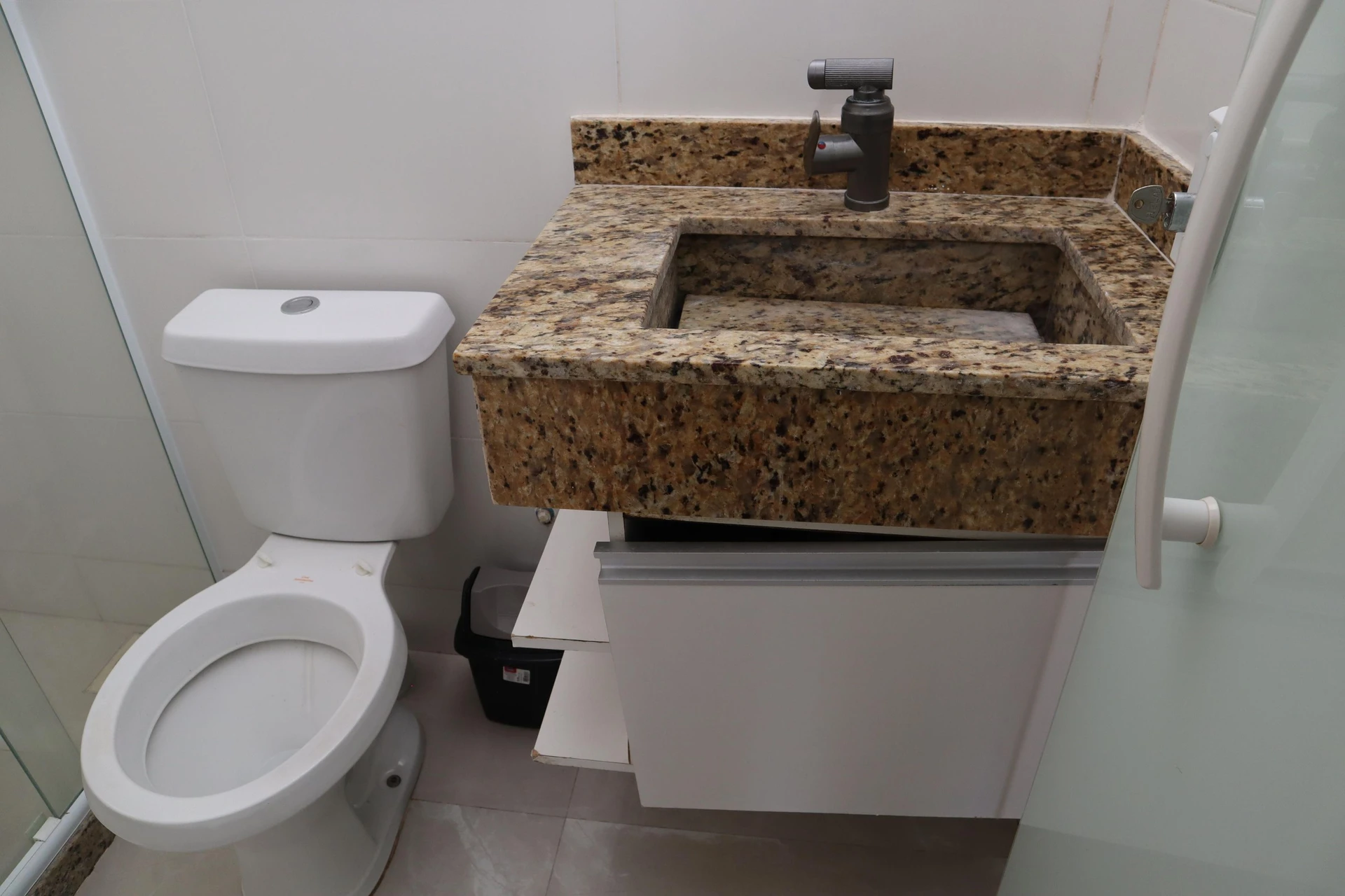 2-bedroom house with a garden in Rio de Janeiro — photo 14