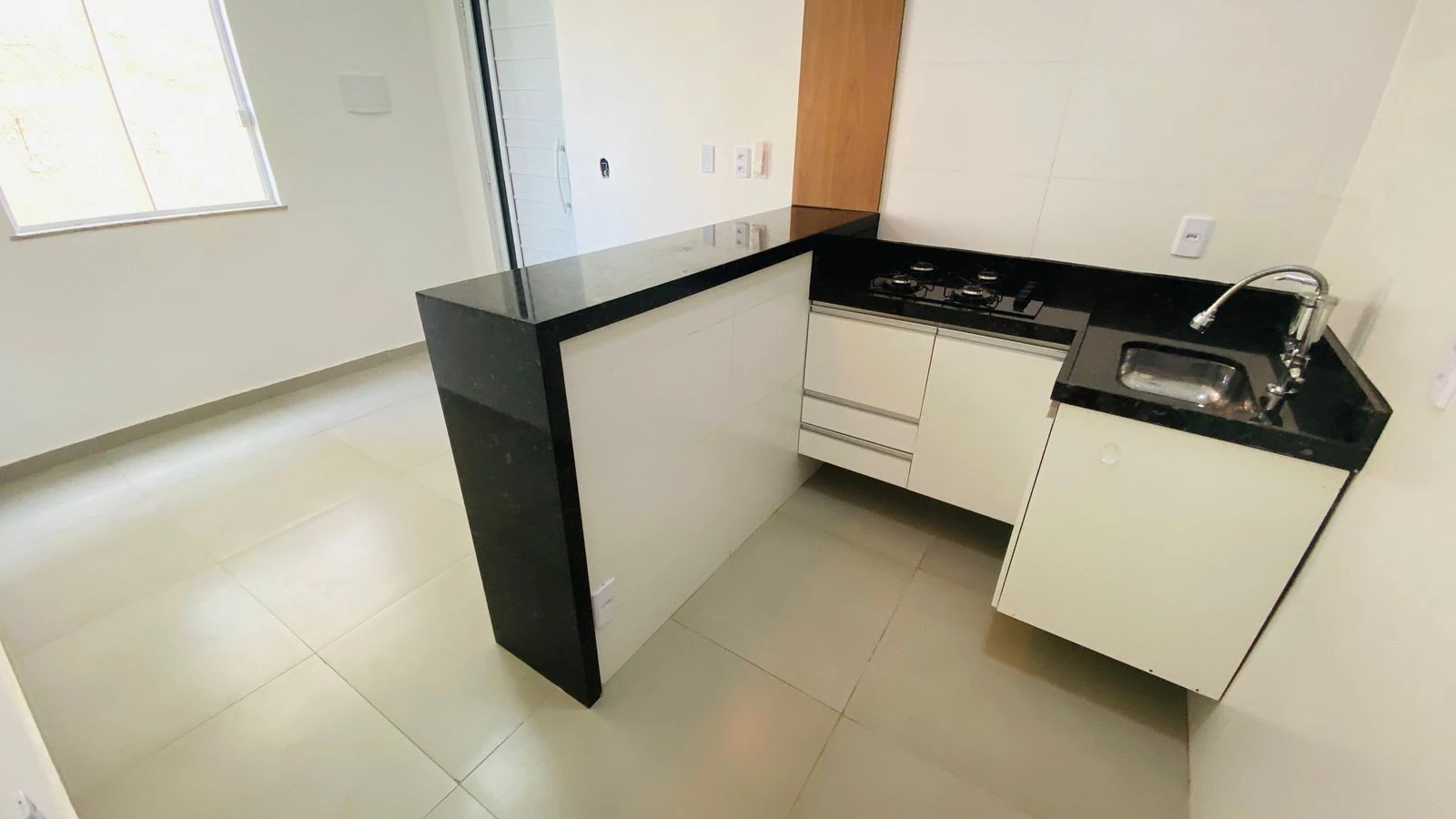 40 m² apartment with 1 bedroom and open kitchen — photo 2