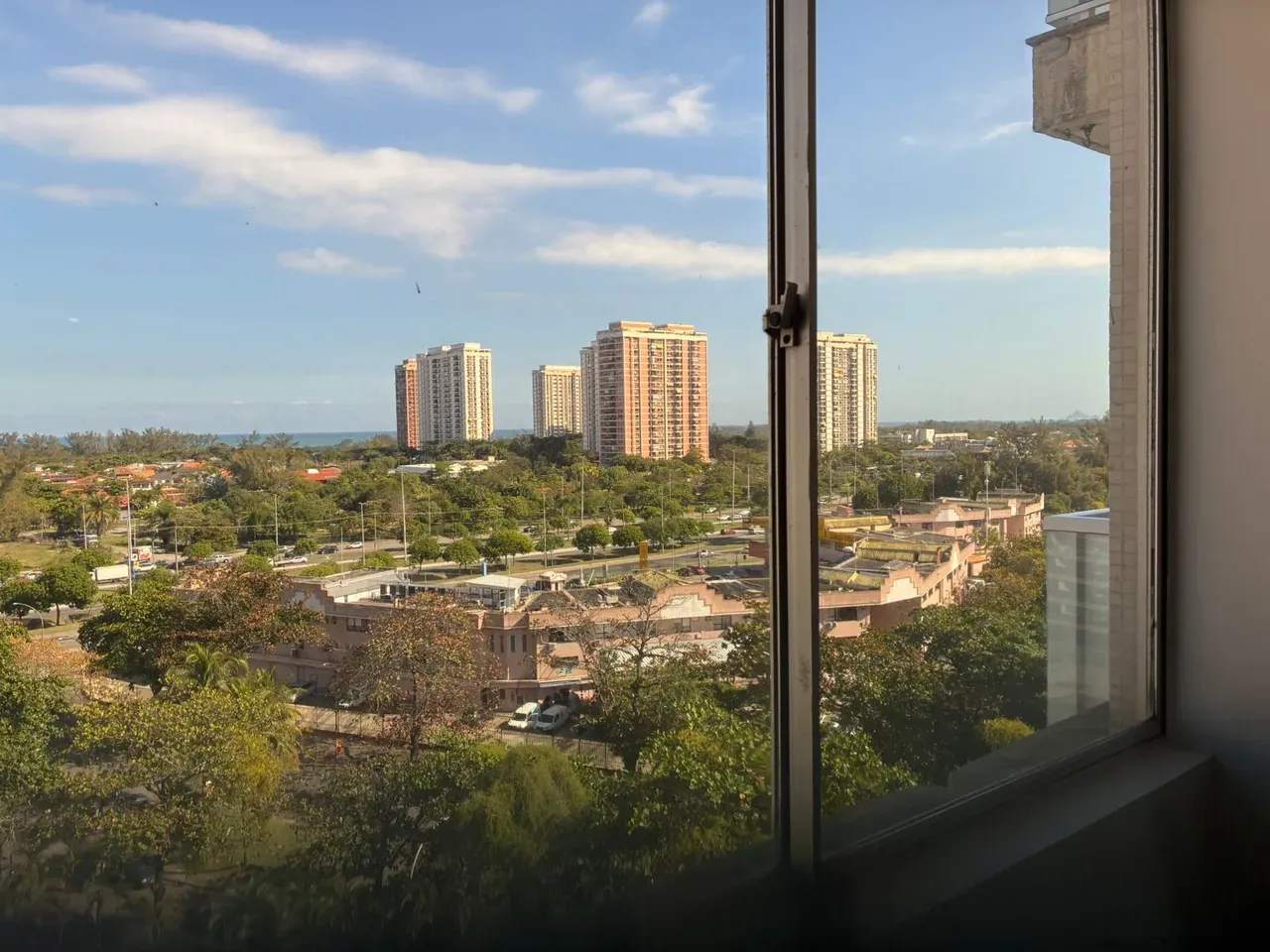 2-bedroom apartment with a water view — photo 6