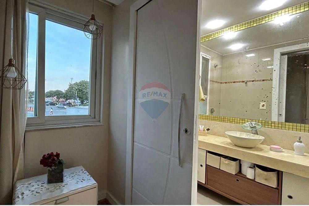 238 m² house with 6 bedrooms, 2 en-suites and 2 parking — photo 27